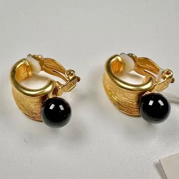 반돔 Vendome 빈티지 골드 블랙 귀찌