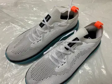 DUARIG 메쉬 러닝화 화이트 26.5