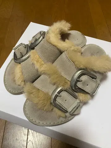 CAMINANDO 카미난도 퍼 샌들 베이지 가을/겨울