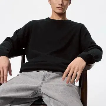 유니클로 캐시미어 크루넥 니트