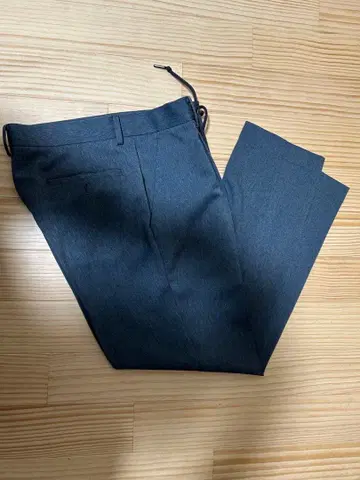 아쿠아 스큐텀 고급 슬랙스