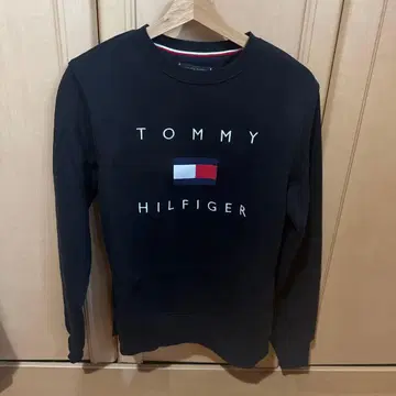 TOMMY HILFIGER 블랙 맨투맨 S