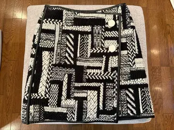 어도어 랩스커트