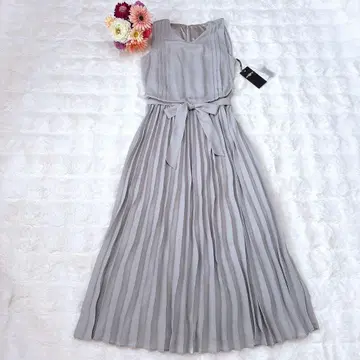 [ 새상품 ] 슬리브리스 플리츠 플레어 롱 원피스 리본 벨트 그레이 M