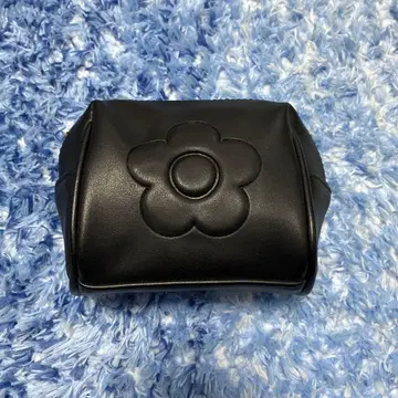 마리콴트 파우치