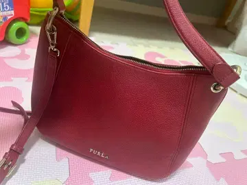 FURLA 가죽 숄더백 레드