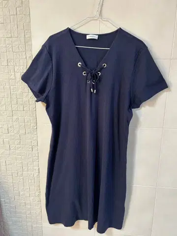 Calvin Klein 무릎 기장 원피스