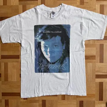 90~00s 빈티지 비요크 텔레그램 티셔츠
