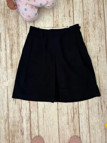 MHL. 네이비 플리츠 스커트