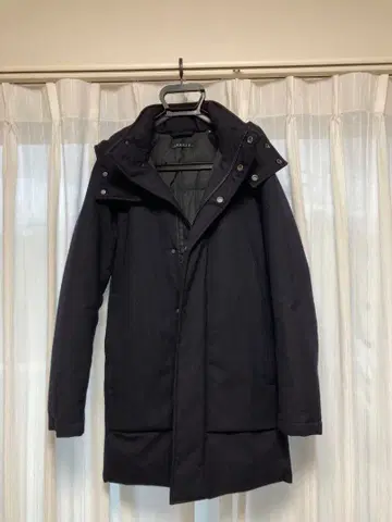 theory 롱 다운 코트