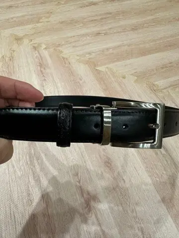 베라 펠레 블랙 가죽 벨트