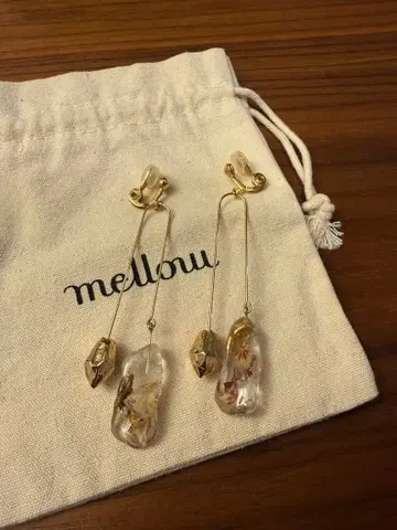 mellow 플라워 엘리먼트 귀찌