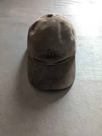 브루넬로쿠치넬리 스웨이드 가죽 캡 M