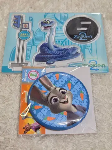 주토피아 주디 홉스 아크릴 스탠드와 캔 거울 세트