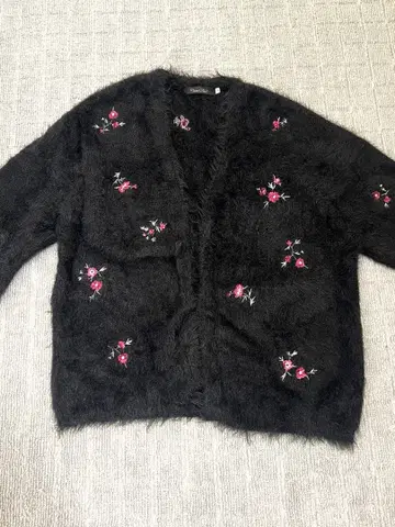 Coco Deal 꽃무늬 자수 가디건 블랙