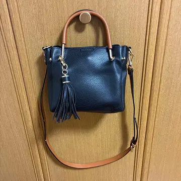 URBAN RESEARCH 블랙 숄더백 태슬 포함