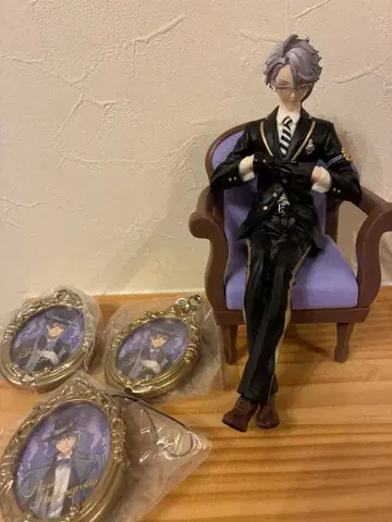 트위스테 아즈르 피규어