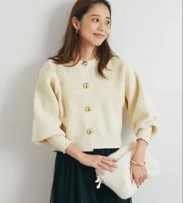 빅 버튼 패턴 절개 벌룬 가디건