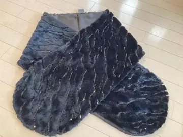 블랙 퍼 스타일 스톨 비즈 장식 포함