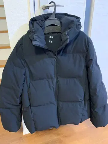 유니클로 심리스 다운 후드티 L