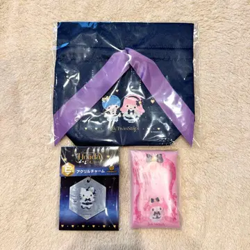 산리오 제일복권 홀리데이 기프트 파우치 산리오 복권 아크릴 참