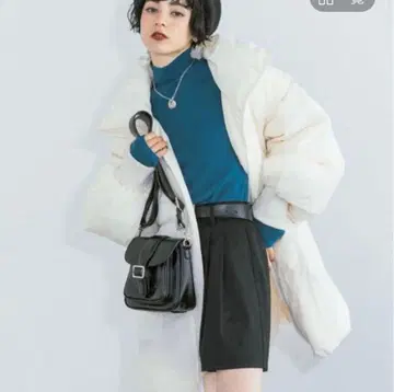 PAGEBOY 스탠드 볼륨 블루종 화이트