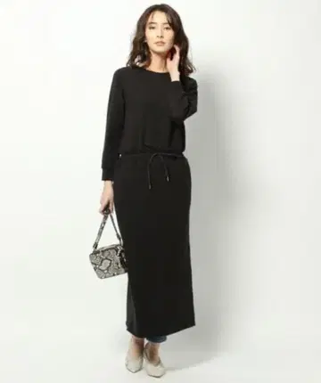 밴야드 스톰 드로스트 백ZIP 블랙 맨투맨 원피스 L