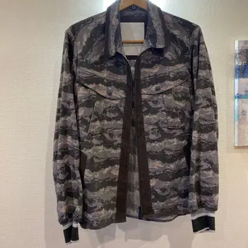 화이트 마운티니어링 블루종 카모플라쥬