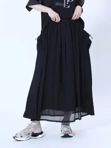 [미사용 새상품] LASUD 포켓 디자인 쉬폰 스커트 블랙