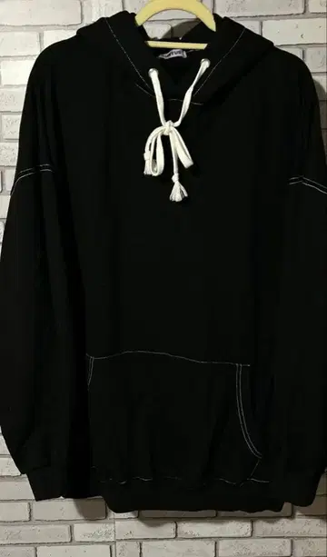 PUNYUS 푸뉴즈 블랙 스티치 후드티 후디 사이즈 4