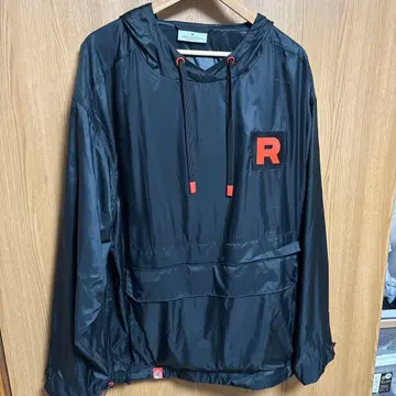 해외 포켓몬 센터 한정 로켓단 아노락 후드티