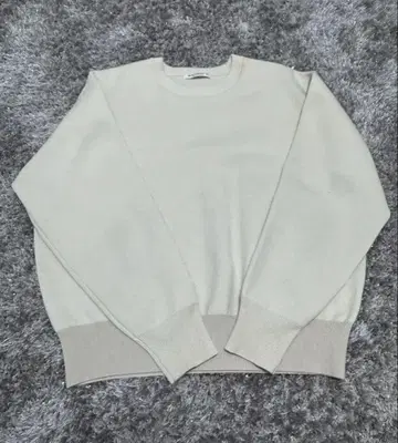 BEAUTY&YOUTH 아이보리 크루넥 맨투맨