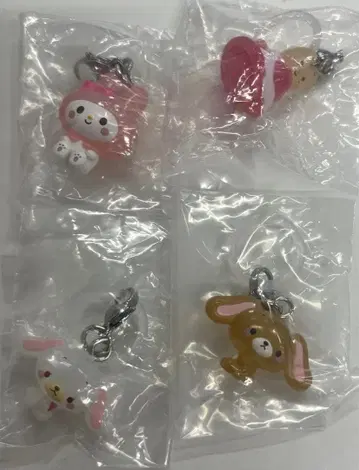 산리오 메지루시 액세서리 마이멜로디 시로 우사 쿠로 우사 마론 크림