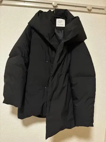 CLOCHE 블랙 다운 자켓