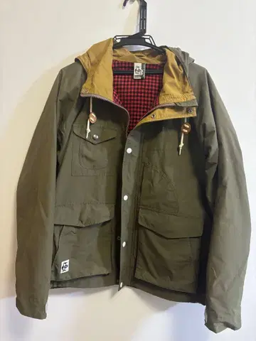 Chums 마운틴 파카