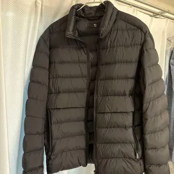 유니클로 +J 라이트 다운 자켓