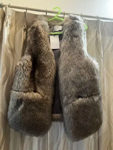 LiLiRena 그레이 퍼 베스트