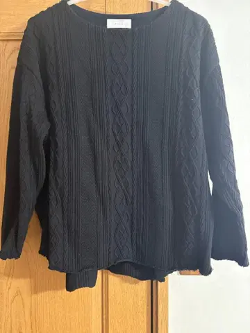 카구레 케이블 짜임풍 티셔츠 블랙