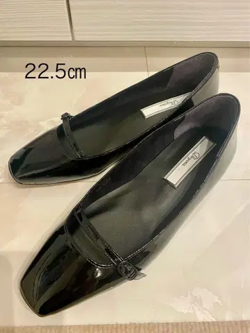 카네코 아야 x Dhyana. 디아나 도트 메리 제인 펌프스