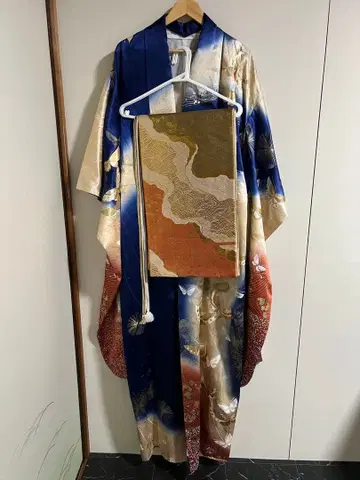 기모노 후리소데 파랑 금 버터플라이 패턴 오비/오비매듭 포함 3종 세트