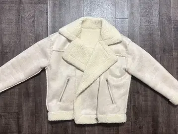 보아 자켓 F 사이즈 크림색