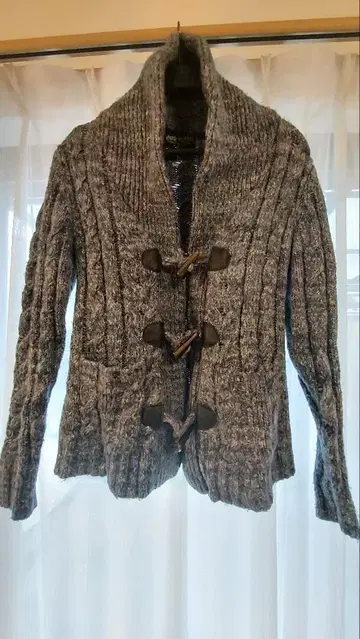 BEAMS HEART 케이블 짜임 가디건 그레이 계열