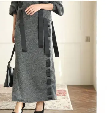 성인 고급 테이프 리본 포함 그레이 니트 롱 스커트