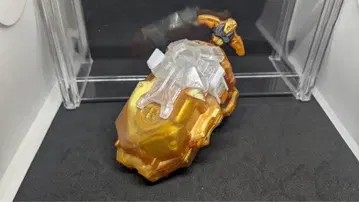 베이블레이드 버스트 풀 커스텀 베이 런처 LR 골드