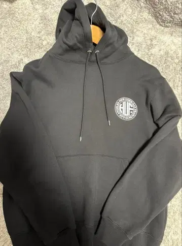 HUF 블랙 후드티 s