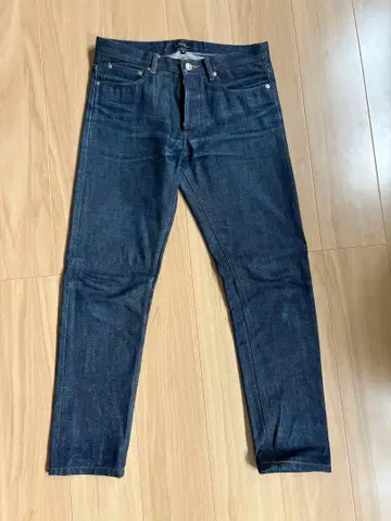 A.P.C. PETIT NEW STANDARD 30 사이즈 데님