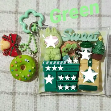 [ 크리스마스 한정 가격 ] 가챠 파우치 그린 러브브 크리스마스 카페