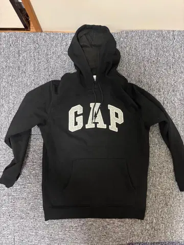 GAP 블랙 후드 부착 후드티 S