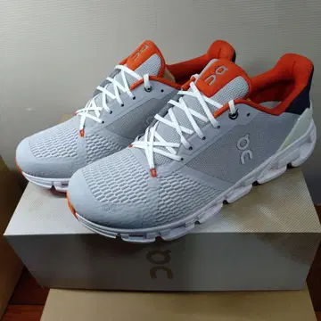 새상품 미사용 On Cloudffyer 러닝화 29cm