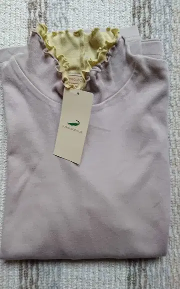 [ 미사용 새상품 ] CROCODILE 베이지 프릴 긴팔 셔츠 M